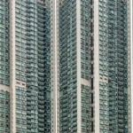 Eine Reihe von Wohnhäusern in Hongkong, China.